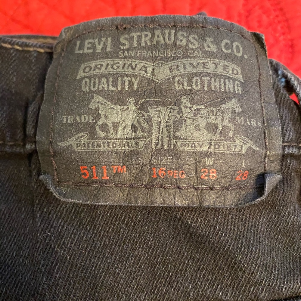 Levi’s - Picture 2 of 3